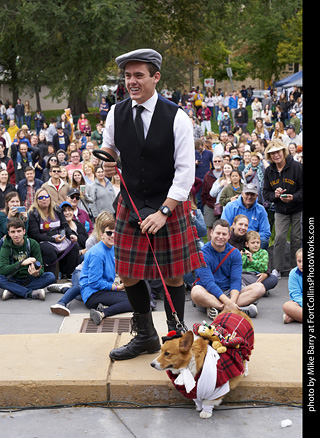 Tour de Corgi - Costume Contest - Scotty with Goofy