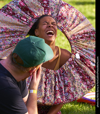 2019-10-05-world-hoop-day-people-