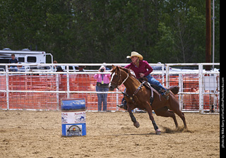 Never Summer Rodeo - Barrel Racing
