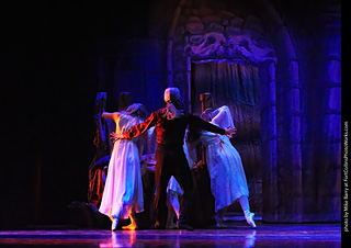 Dracula by Canyon Concert Ballet