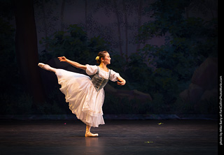 Giselle by Canyon Concert Ballet