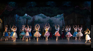 Giselle by Canyon Concert Ballet