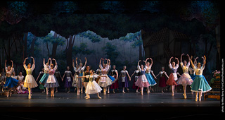 Giselle by Canyon Concert Ballet