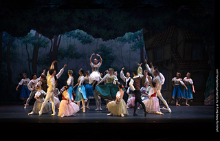 Giselle by Canyon Concert Ballet