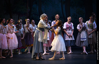 Giselle by Canyon Concert Ballet